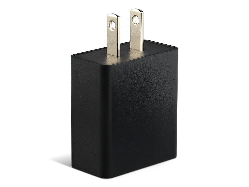 U31CE0A050120 5V 1.2A日规手机充电器6W 单U充电头
