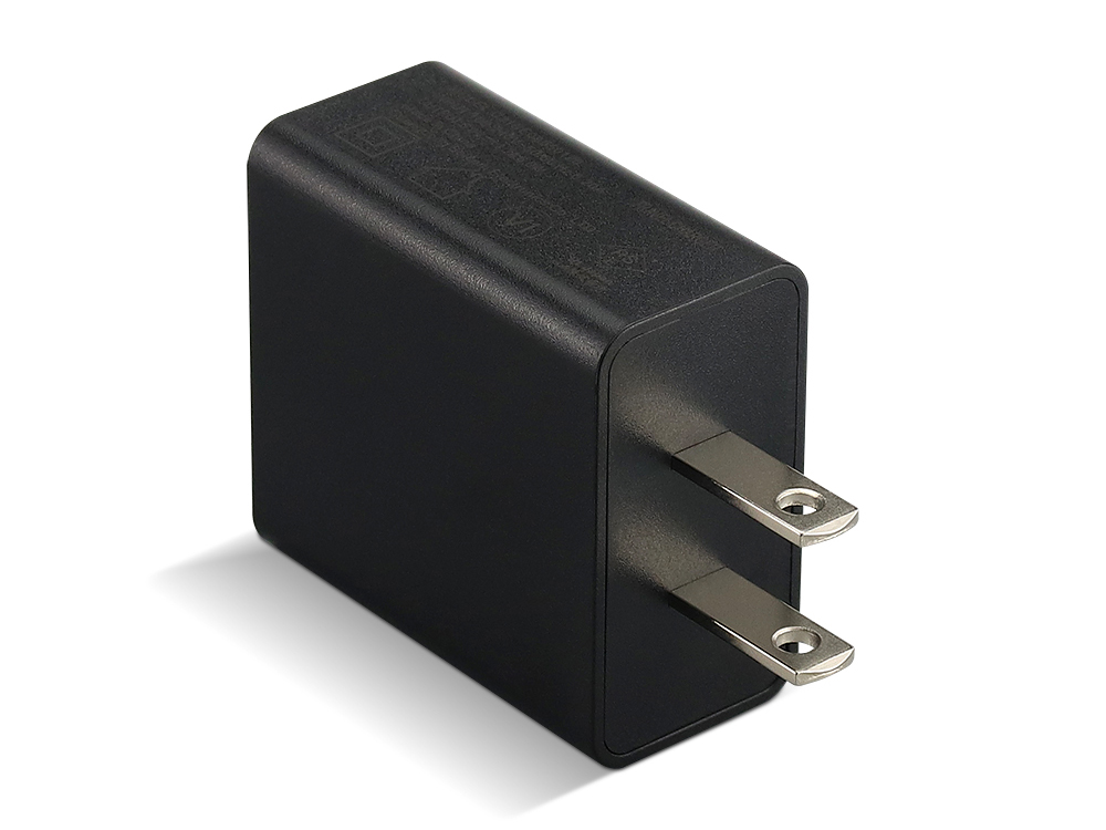 U31CE0A050120 5V 1.2A日规手机充电器6W 单U充电头