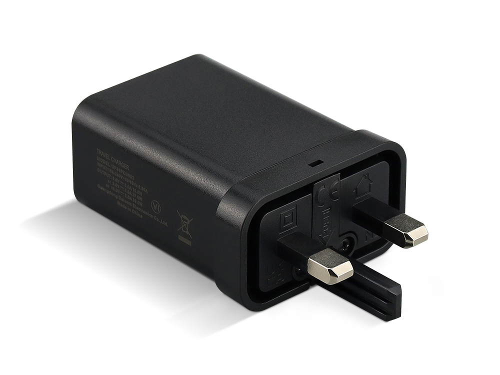 UF85PD3002 北美通PD 30W英规手机充电器Type C充电头